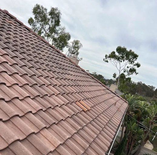 Clay tile roof repair